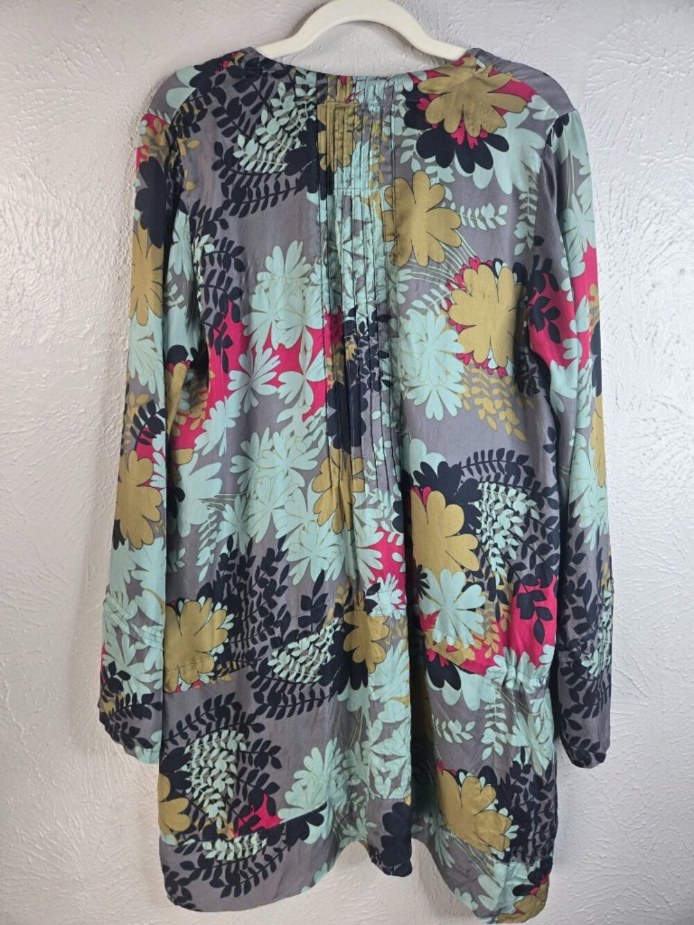 Johnny Was 100% Silk Tunic Dress M Floral Embroidered Pintuck Artsy Cottage - Picture 2 of 11